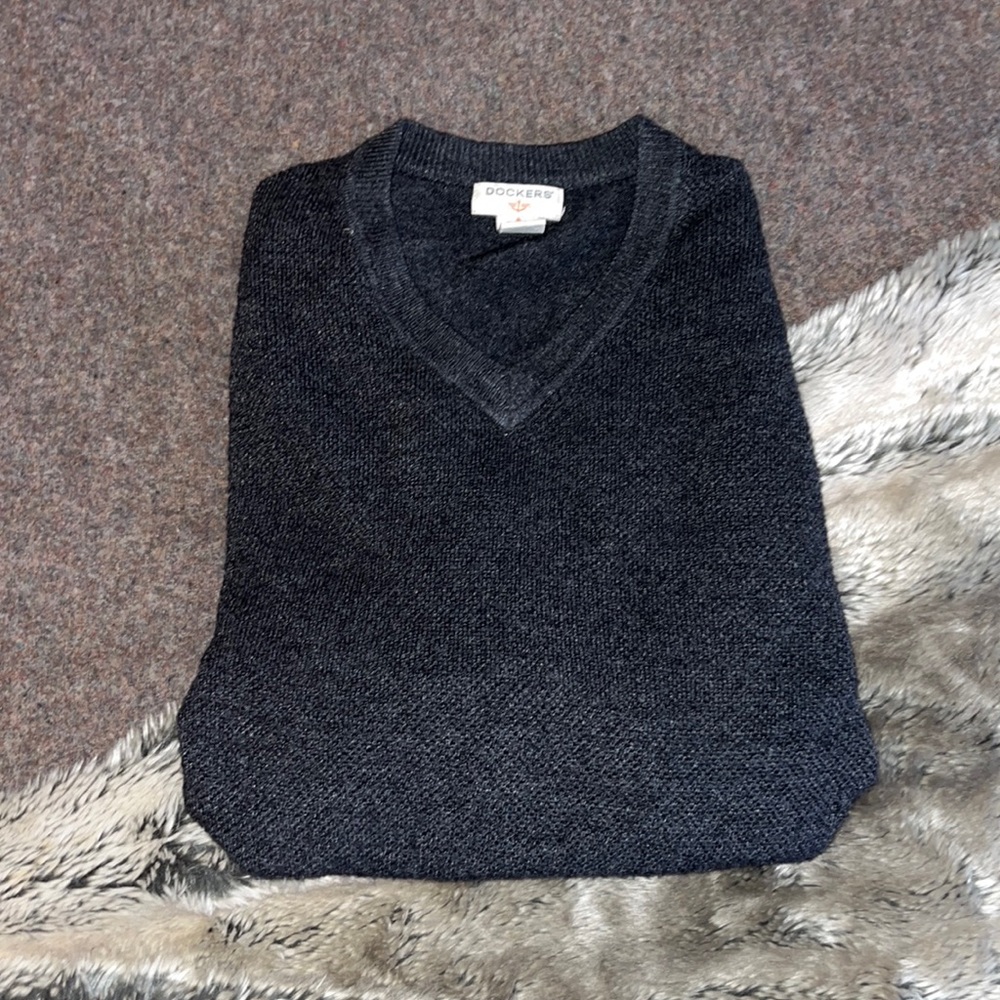 Dockers Gray v-neck Sweater